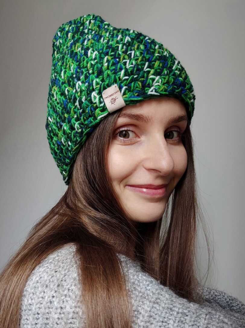 zielona czapka zimowa handmade